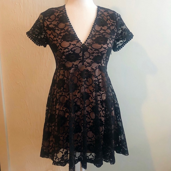 Black Lace Dress - Picture 3 of 10